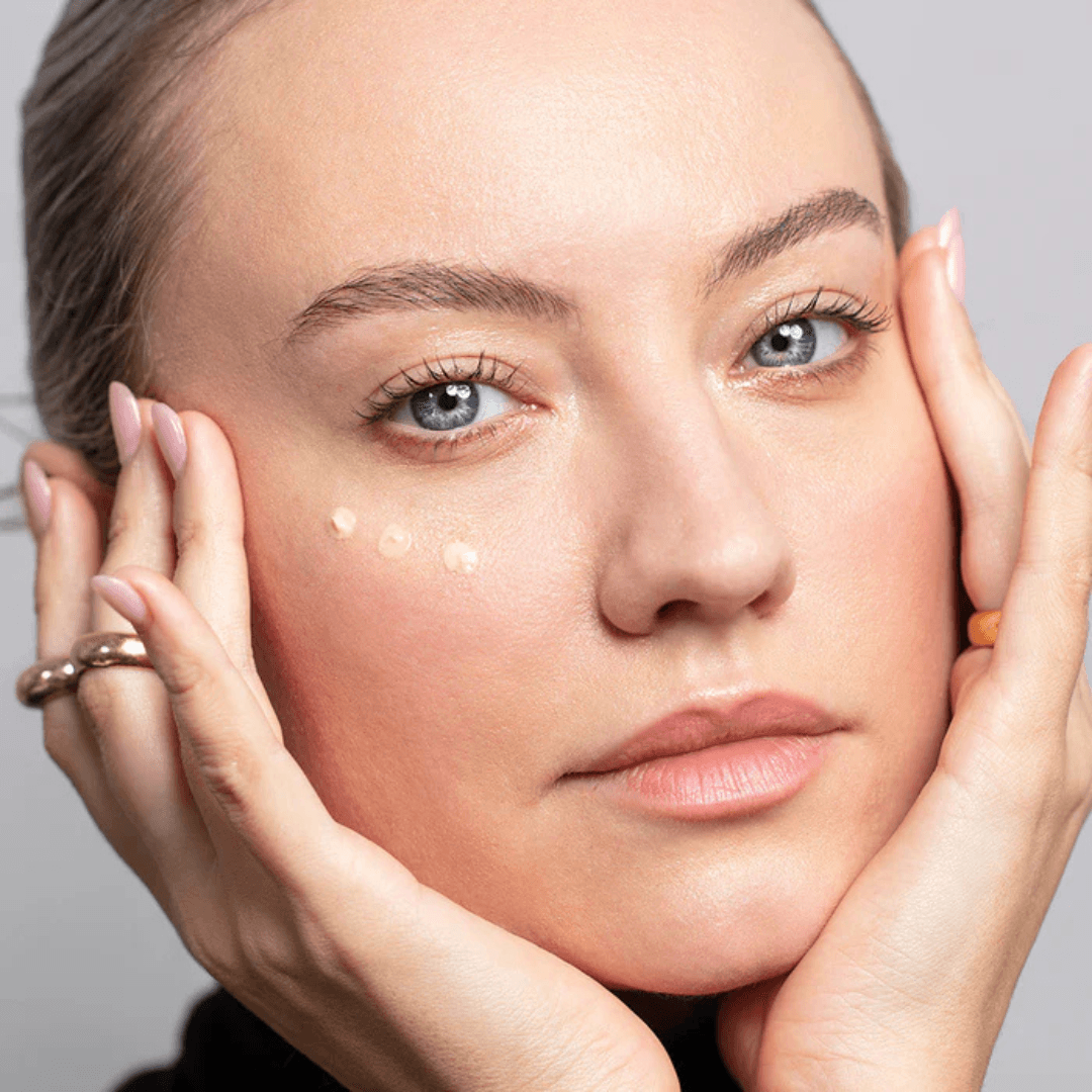 Kiwi Seed Gold Luminous Eye Cream