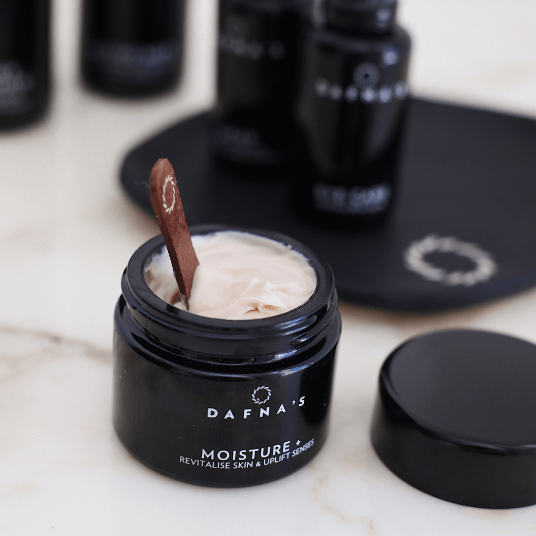 MOISTURE + - Crema hidratante, antioxidante y antiestrés.