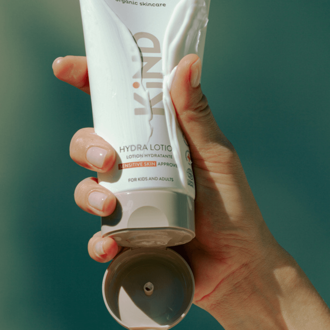 Kind Hydra Lotion · Loción Hidratante Suave con Cloudberry y Lino · Mádara · 175 ml