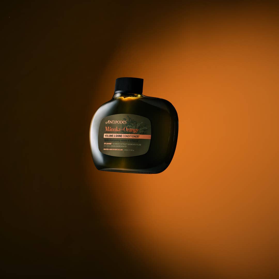 Acondicionador natural Antipodes para cabello fino
