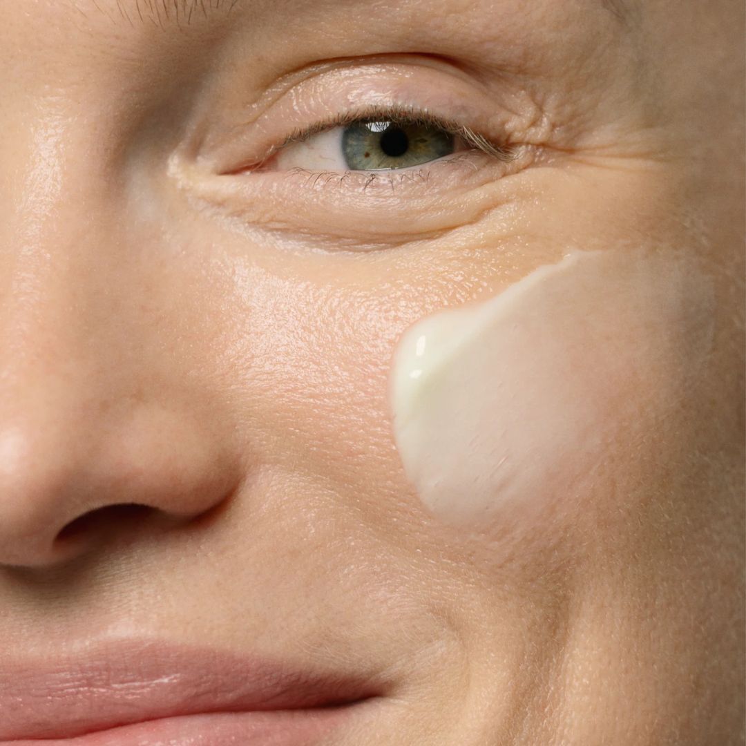 Deep Moisture Crema de Día · Ácido Hialurónico y Savia de Abedul · Mádara · 50 ml