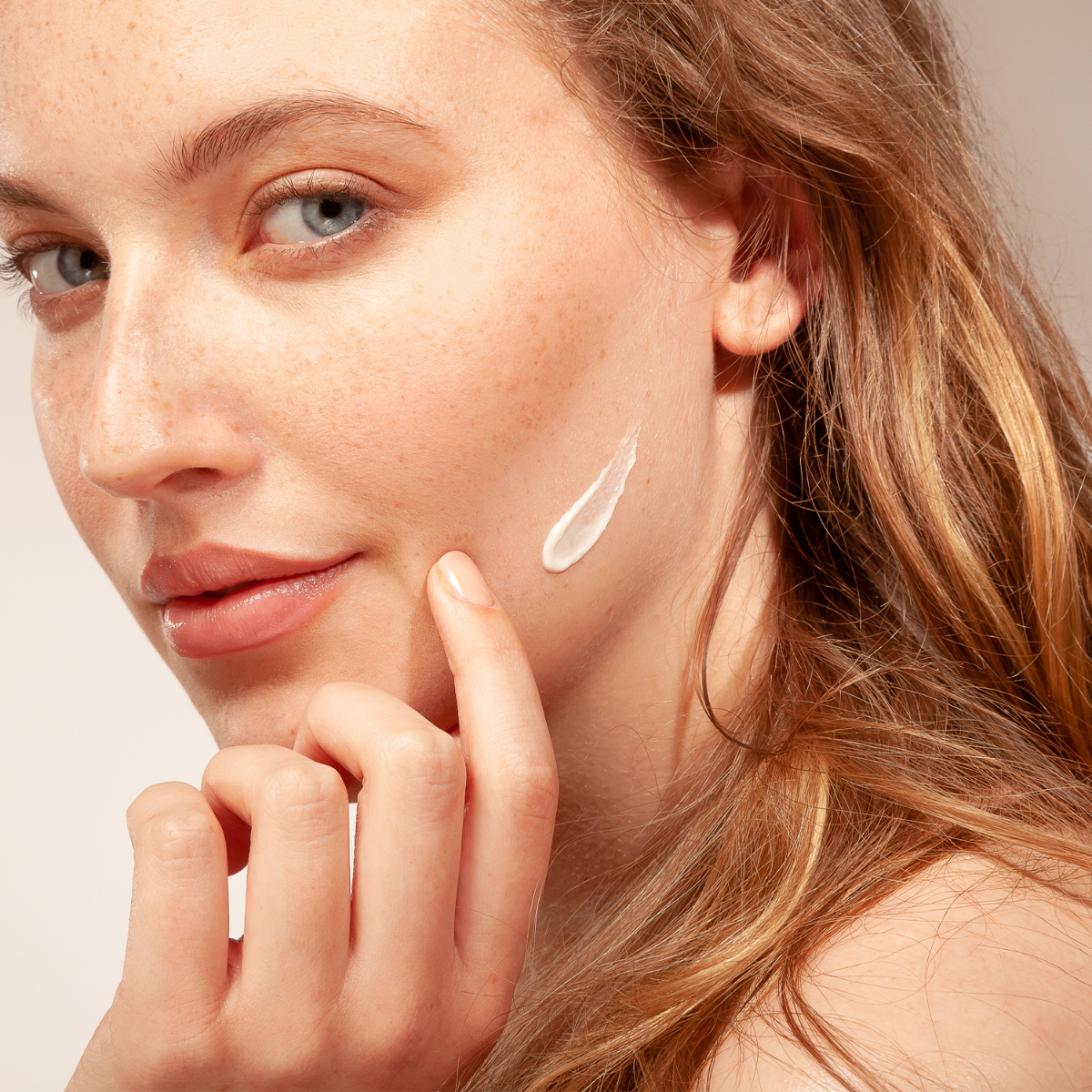 Crema White Light Alqvimia textura