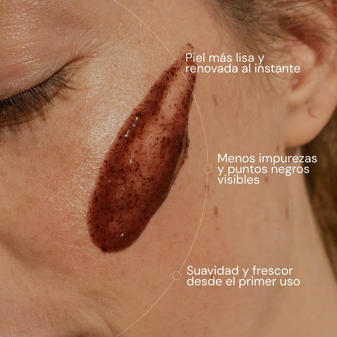 Textura del exfoliante facial de Salad Code con semillas de arándano